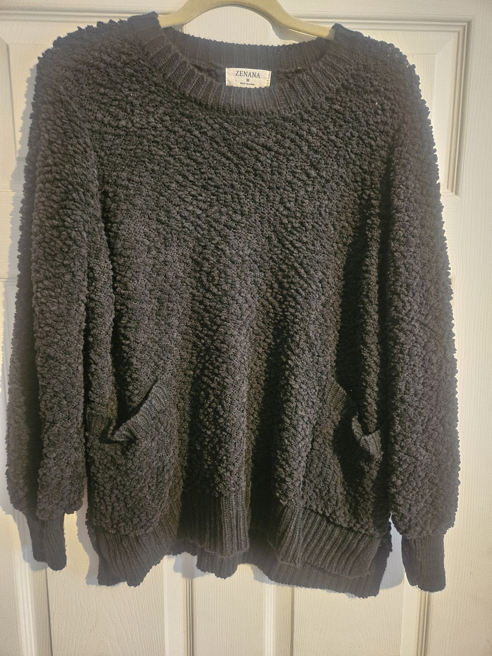 Zenana Outfitters Black Plush Bubble Knit Crew Sweater with Pockets